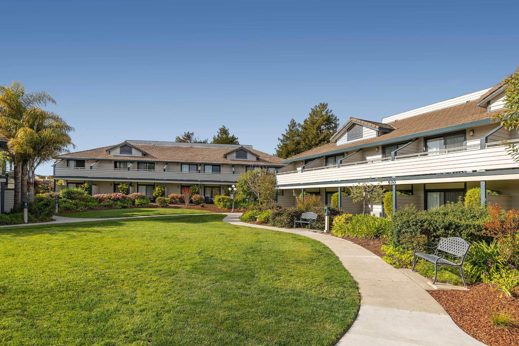 Seacliff Inn Aptos, Tapestry Collection By Hilton Экстерьер фото